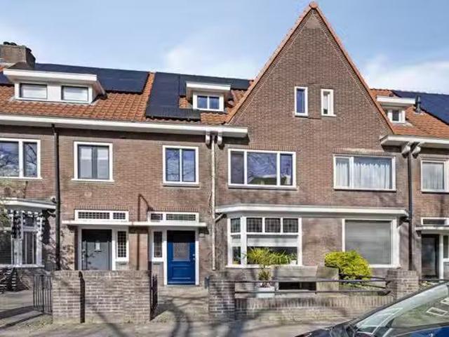 Huis te koop Henkenshage 1 in Eindhoven voor € 550.000