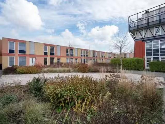 Huis te koop Hennahof in Almere voor € 415.000