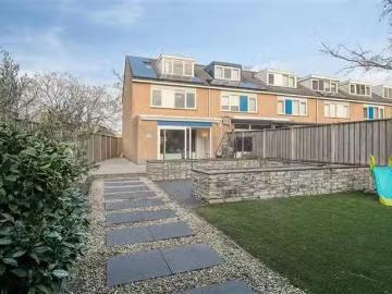 Huis te koop Henry Fondastraat 15 in Almere voor € 540.000