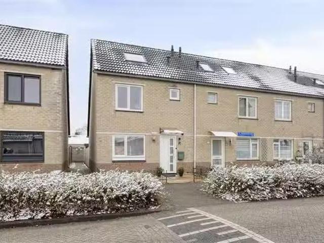 Huis te koop Herman Kruyderstraat 35 in Almere voor € 435.000