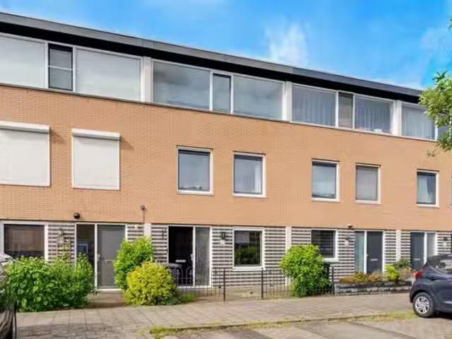 Huis te koop Indusstraat 48 in Purmerend voor € 475.000