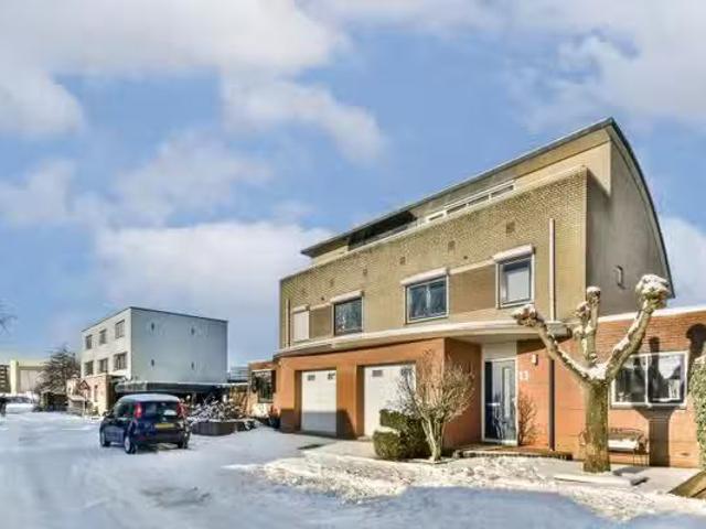 Huis te koop IJsselmondselaan in Rotterdam voor € 675.000