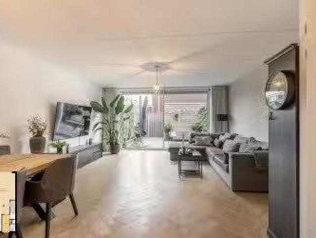 Huis te koop IJsvogelstraat 27 in Vlaardingen voor € 595.000