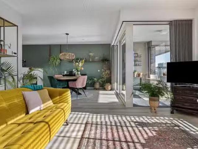 Huis te koop J. H. van den Broekstraat 4 in Rotterdam voor € 7.