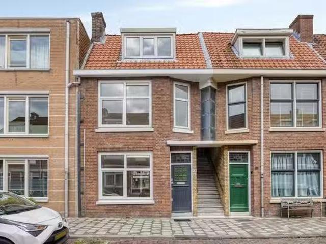 Huis te koop Johan Willem Frisolaan 8 in Vlaardingen voor € 43.
