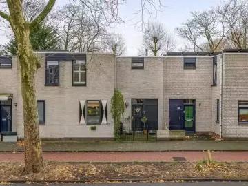 Huis te koop Johanna Dekhuijzenstraat 14 in Rotterdam voor € 3.