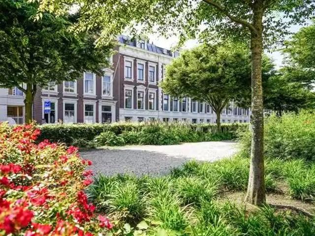 Huis te koop Onafhankelijkheidstraat 11 in Den Haag voor € 925.