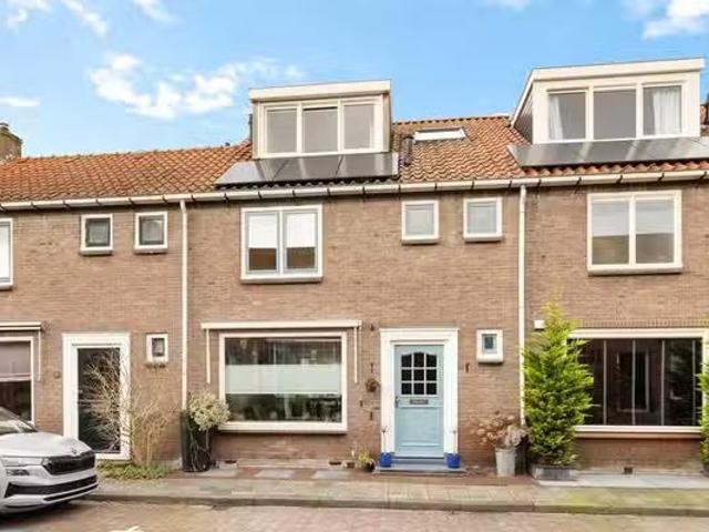 Huis te koop Ooievaarsbek 24 in Purmerend voor € 495.000