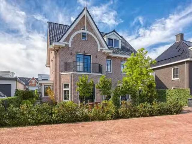Huis te koop Oostmadeweg 64 in Den Haag voor € 1.835.000