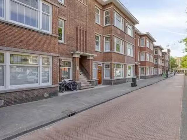 Huis te koop Oosterhesselenstraat 325 in Den Haag voor € 559.000