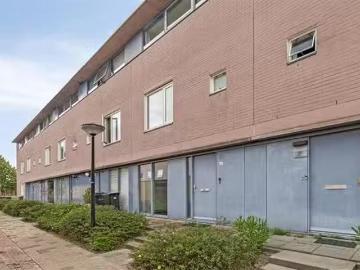 Huis te koop Opaalhof 7 in Almere voor € 375.000