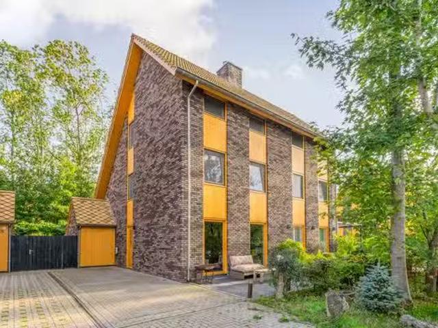 Huis te koop Operetteweg 108 in Almere voor € 825.000