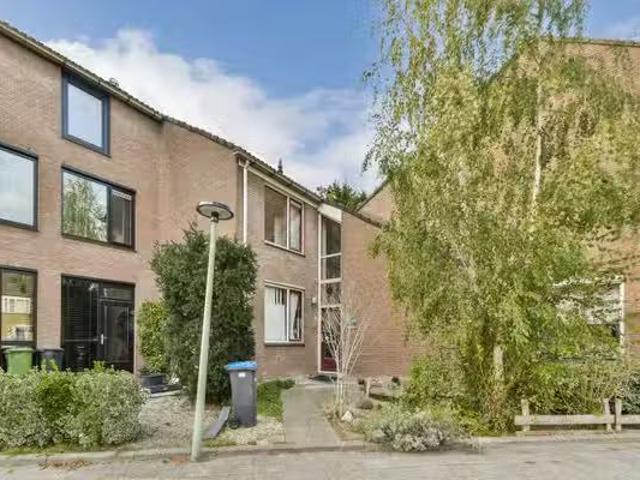 Huis te koop Oranjelaan 27 in Vlaardingen voor € 419.000