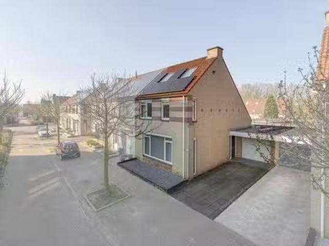 Huis te koop Oscar Woltersstraat 8 in Venlo voor € 439.000