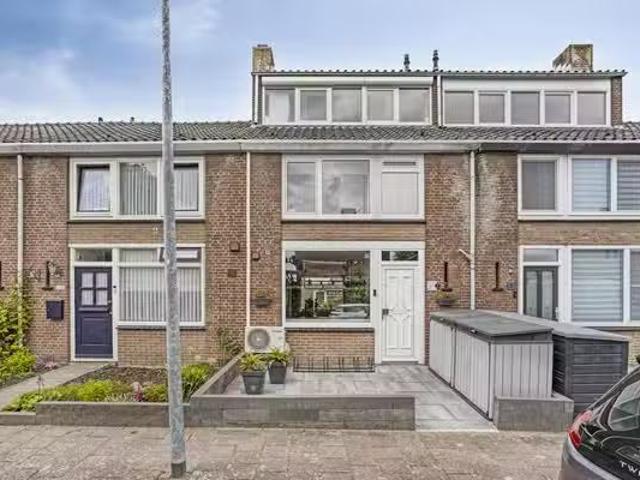 Huis te koop Oud Amelisweerd 6 in Eindhoven voor € 475.000