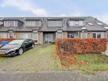 Huis te koop Laura Ashleystraat 33 in Rotterdam voor prijs op.