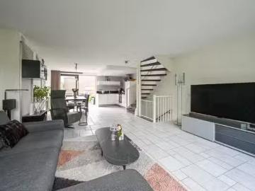 Huis te koop Laan van de Mensenrechten 212 in Den Haag voor €.