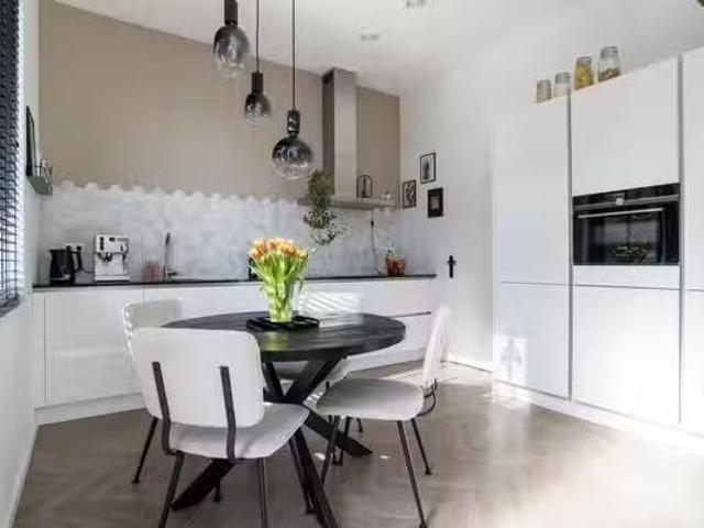 Huis te koop Lange Hilleweg 39 A in Rotterdam voor € 469.500