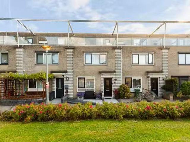 Huis te koop Leendert Valstarstraat 5 in Vlaardingen voor € 50.