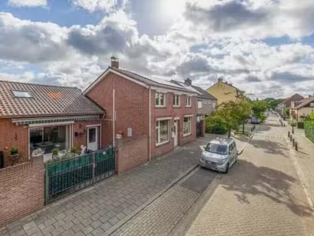 Huis te koop Leeuwerikstraat 52 in Venlo voor € 615.000