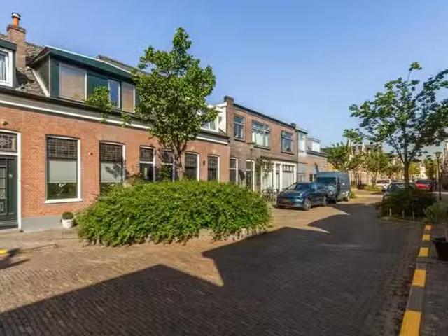 Huis te koop Leliestraat 25 in Vlaardingen voor € 350.000