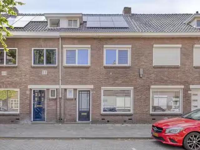 Huis te koop Leostraat 84 in Eindhoven voor € 419.500