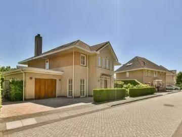 Huis te koop Lijzijde in Almere voor € 1.090.000