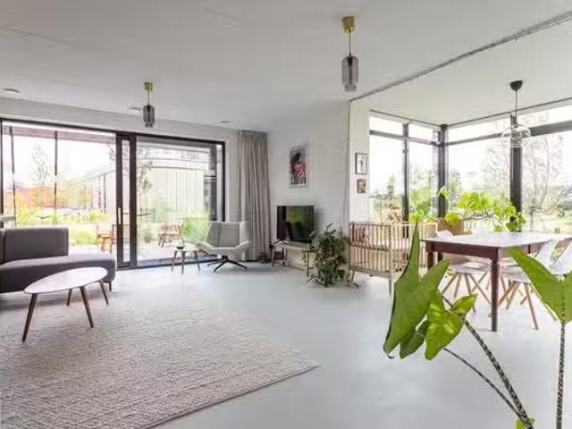 Huis te koop M. Vasalishof 8 in Den Haag voor € 675.000