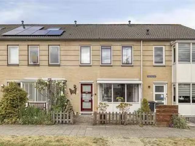 Huis te koop Moeder Teresastraat 32 in Purmerend voor € 475.000