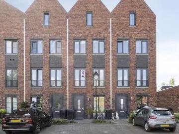 Huis te koop Morellenstraat 3 in Almere voor € 675.000
