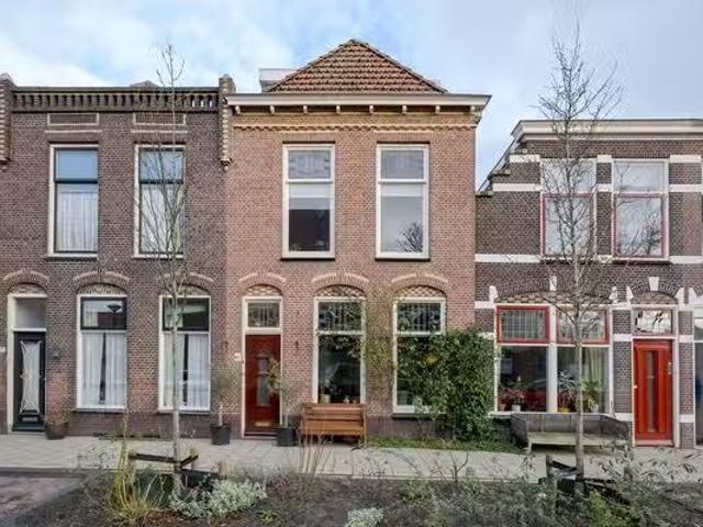 Huis te koop Morsweg 248 in Leiden voor € 725.000