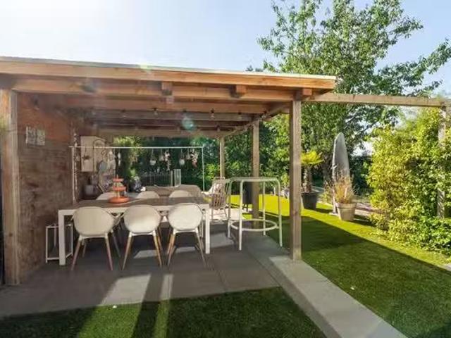 Huis te koop Mostheuvelstraat 87 in Tilburg voor € 575.000