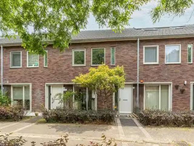 Huis te koop Maaseikstraat 16 in Amsterdam voor € 590.000