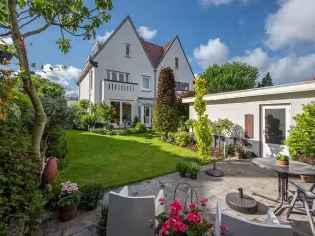 Huis te koop Malakkastraat 216 in Den Haag voor € 1.085.000