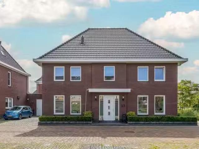 Huis te koop Mangostraat 21 in Almere voor € 895.000