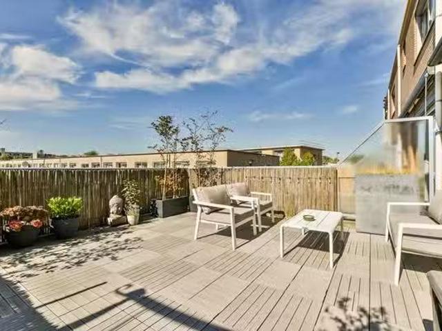Huis te koop Marga Klompélaan 3 in Amsterdam voor € 525.000