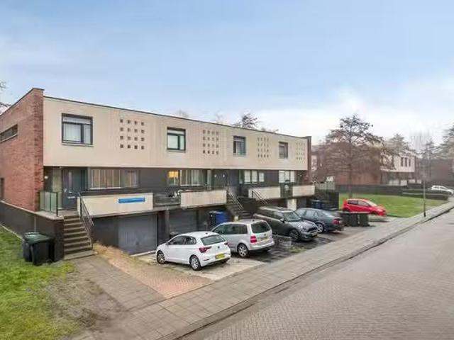 Huis te koop Meindert Hobbemastraat 67 in Almere voor prijs op.