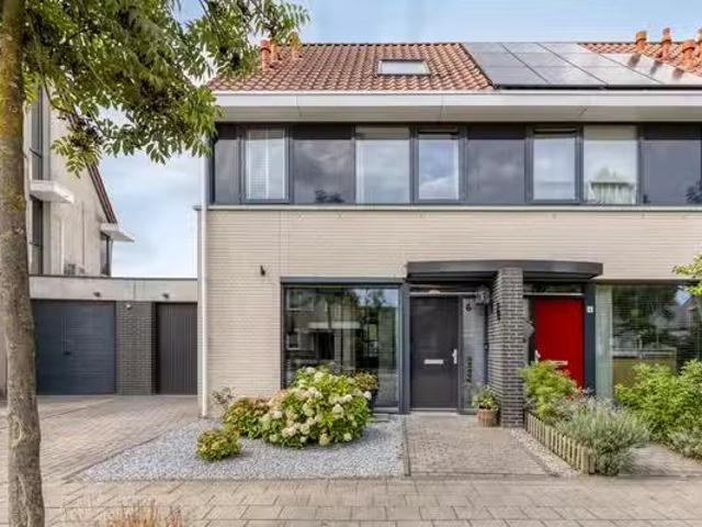 Huis te koop Middelgraaf in Tilburg voor € 550.000