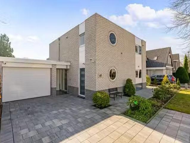 Huis te koop Noorderduinstraat 305 in Almere voor € 850.000