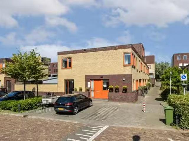 Huis te koop Nachtegaallaan 8 in Vlaardingen voor € 485.000