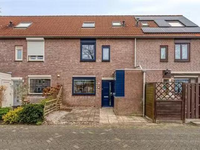 Huis te koop Nieuwe Diepstraat 15 in Almere voor € 415.000