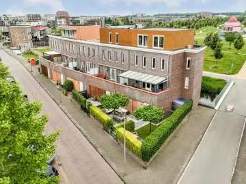 Huis te koop Nikestraat 7 in Almere voor € 750.000