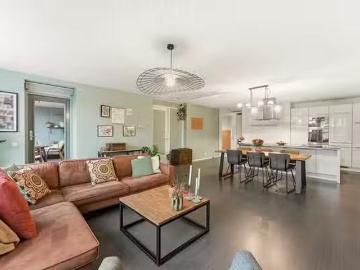 Huis te koop Schiedamseweg in Vlaardingen voor € 439.500