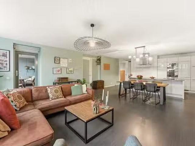 Huis te koop Schiedamseweg in Vlaardingen voor € 439.500