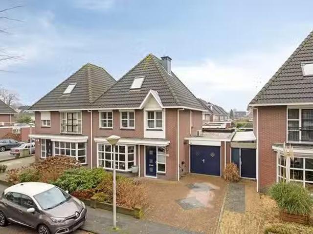 Huis te koop Shakespearelaan 39 in Eindhoven voor € 855.000