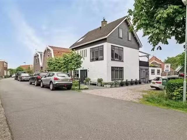 Huis te koop Singelbuurt 17 in Purmerend voor € 700.000