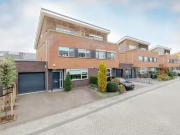 Huis te koop Siouxstraat 28 in Purmerend voor € 700.000