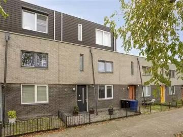 Huis te koop Sleutelbloemstraat 5 in Almere voor € 485.000