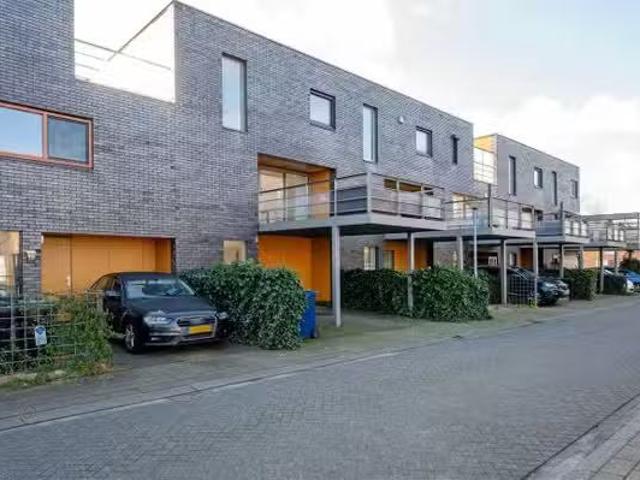 Huis te koop Spinnakerplantsoen in Almere voor € 575.000