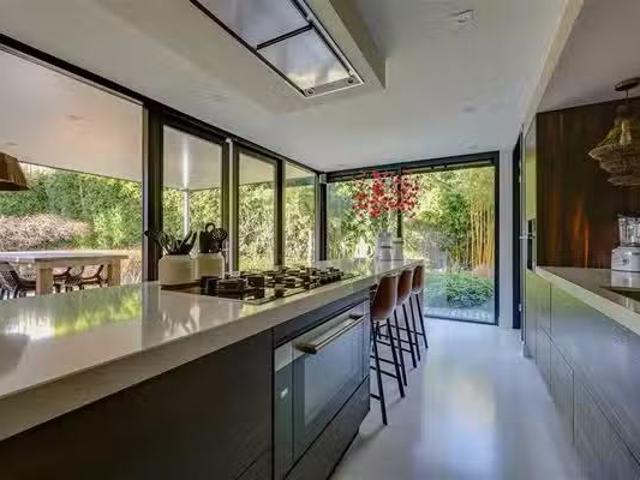 Huis te koop Spinozalaan 78 in Almere voor € 1.100.000